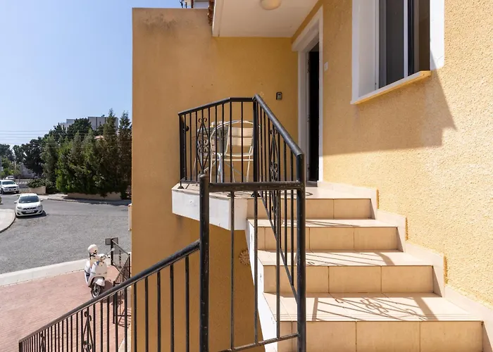 公寓 Stylish One Bedroom At Harbour Paphos