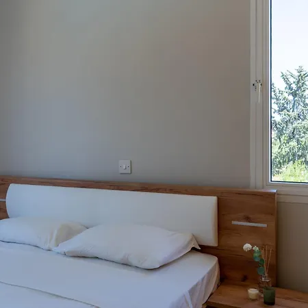 Stylish One Bedroom At Harbour Апартаменты Пафос