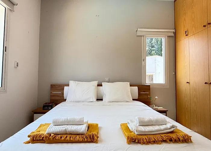 Stylish One Bedroom At Harbour * パ フォス