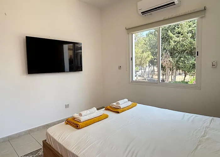 Stylish One Bedroom At Harbour * パ フォス