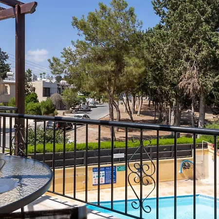 Stylish One Bedroom At Harbour Apartamento Paphos