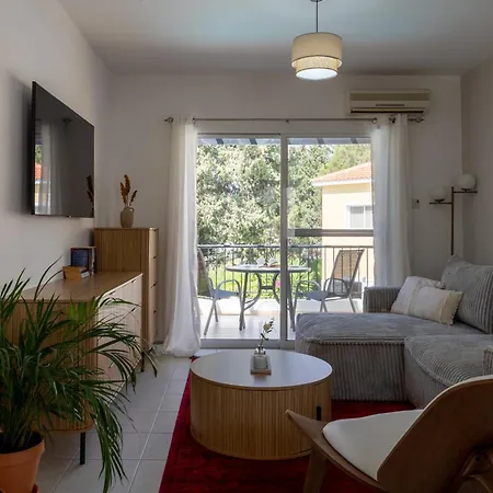 Stylish One Bedroom At Harbour *