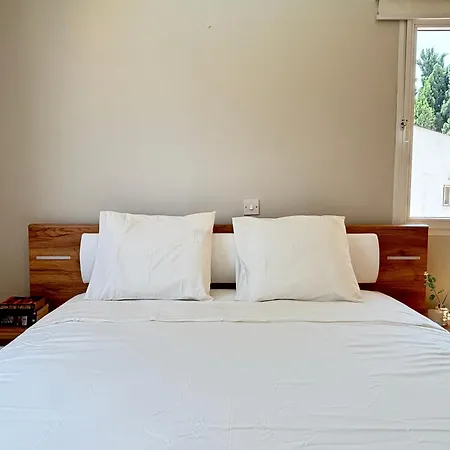 Stylish One Bedroom At Harbour * Paphos