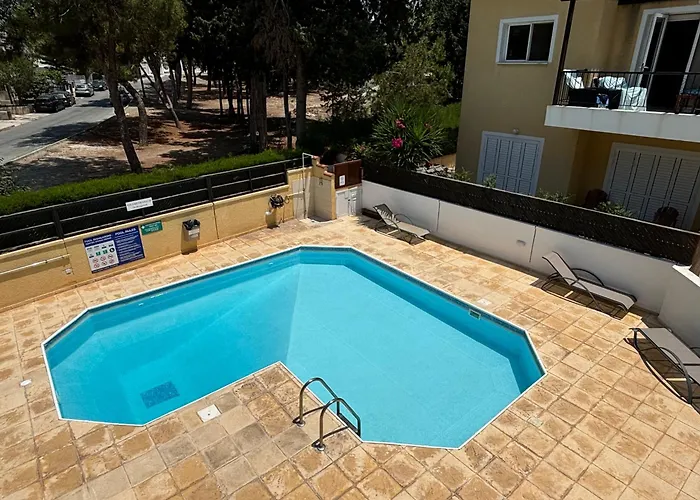 Stylish One Bedroom At Harbour Apartmán Paphos
